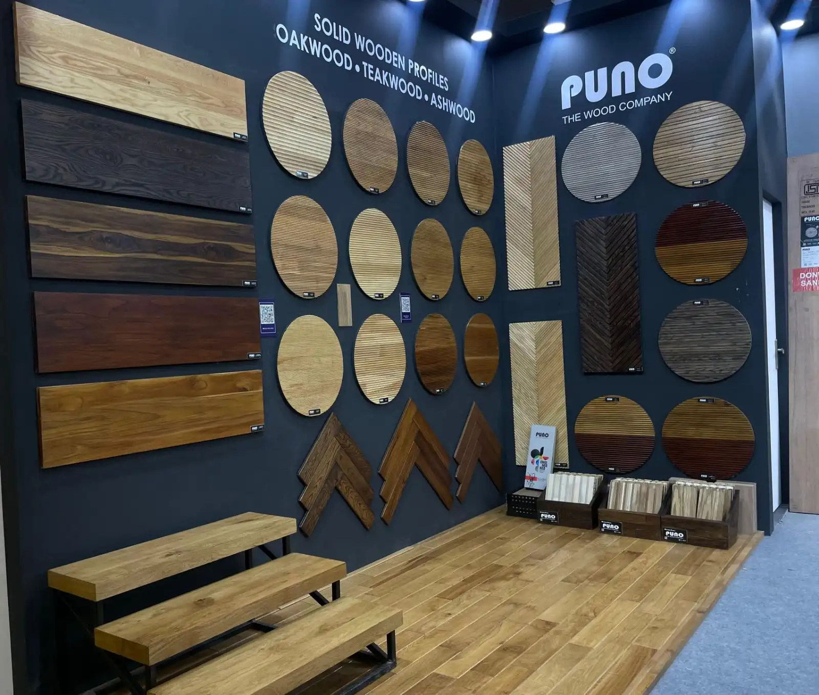 The Puno exhibition stand showing solid wooden profiles and steps